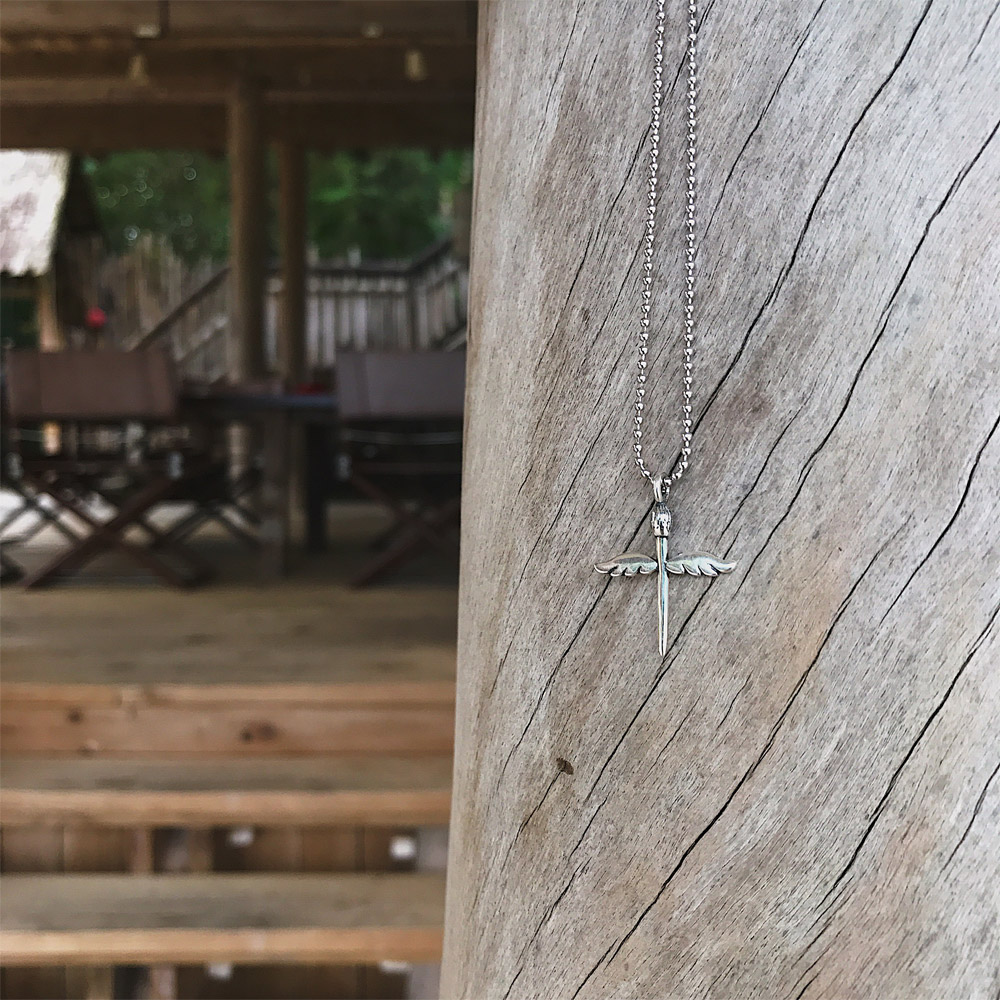 C032翅膀权杖项链