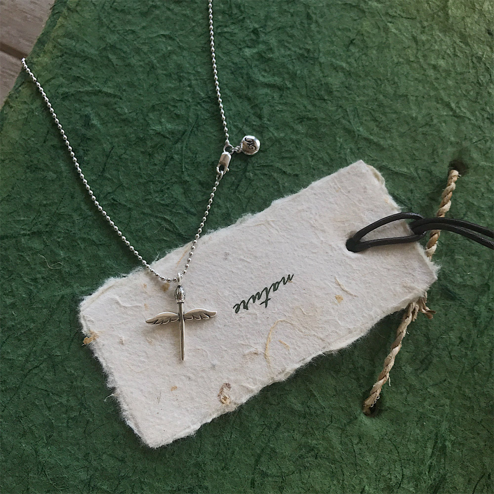 C032翅膀权杖项链