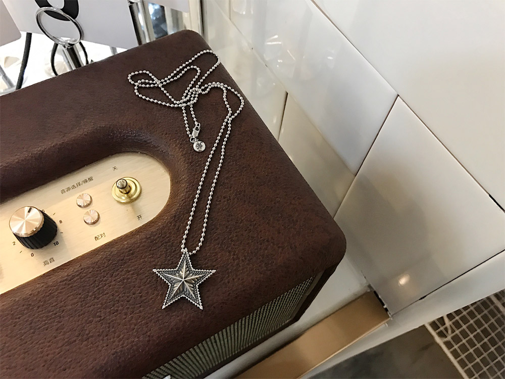 C033复古做旧星星项链