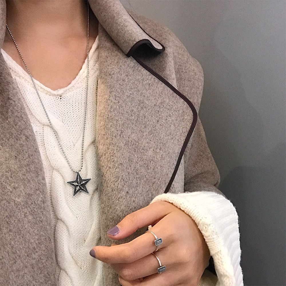 C033复古做旧星星项链