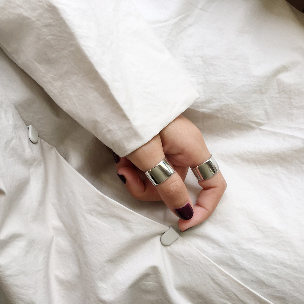 A016宽版光面戒指