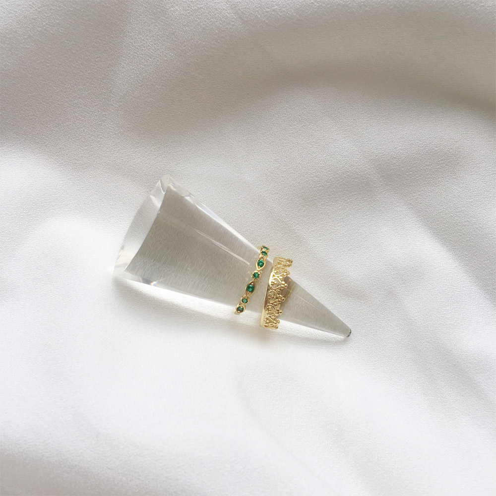 A017皇冠_绿戒指