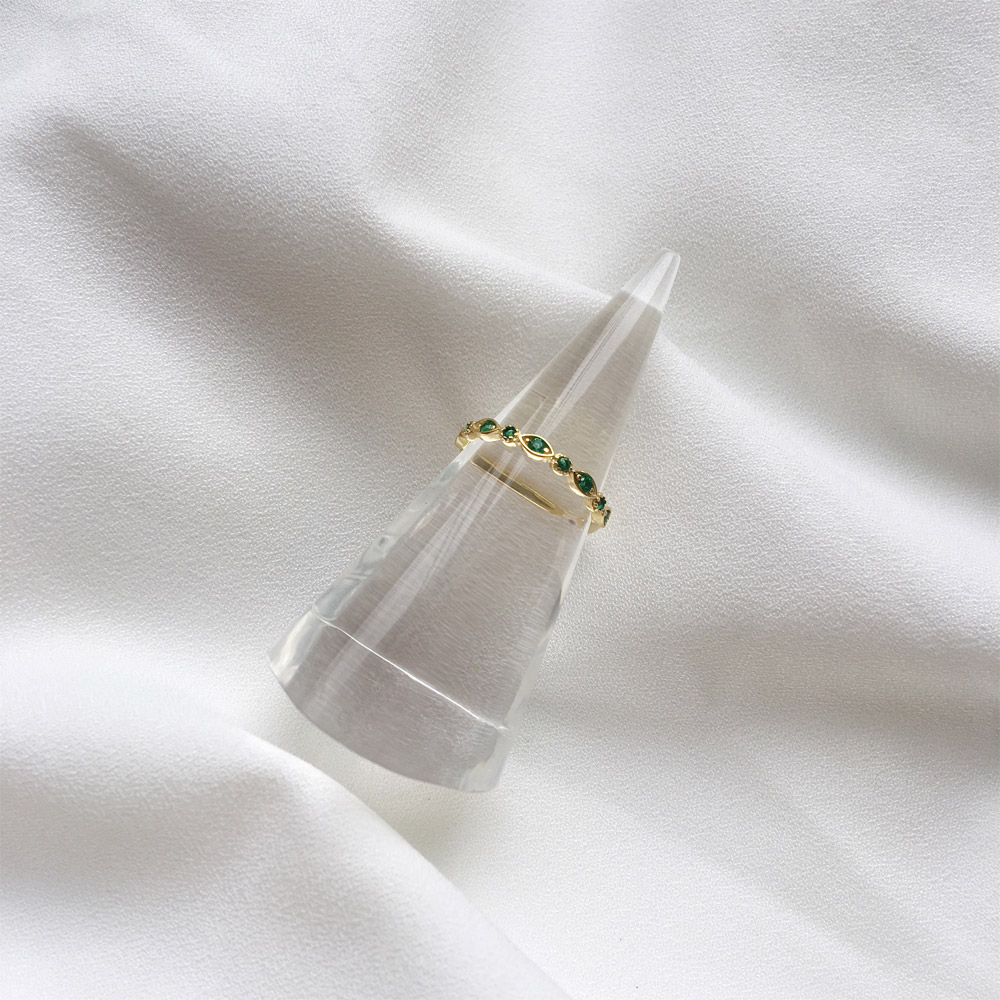 A017皇冠_绿戒指