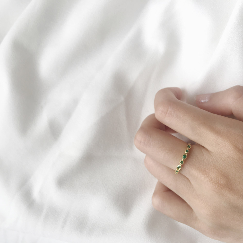 A017皇冠_绿戒指