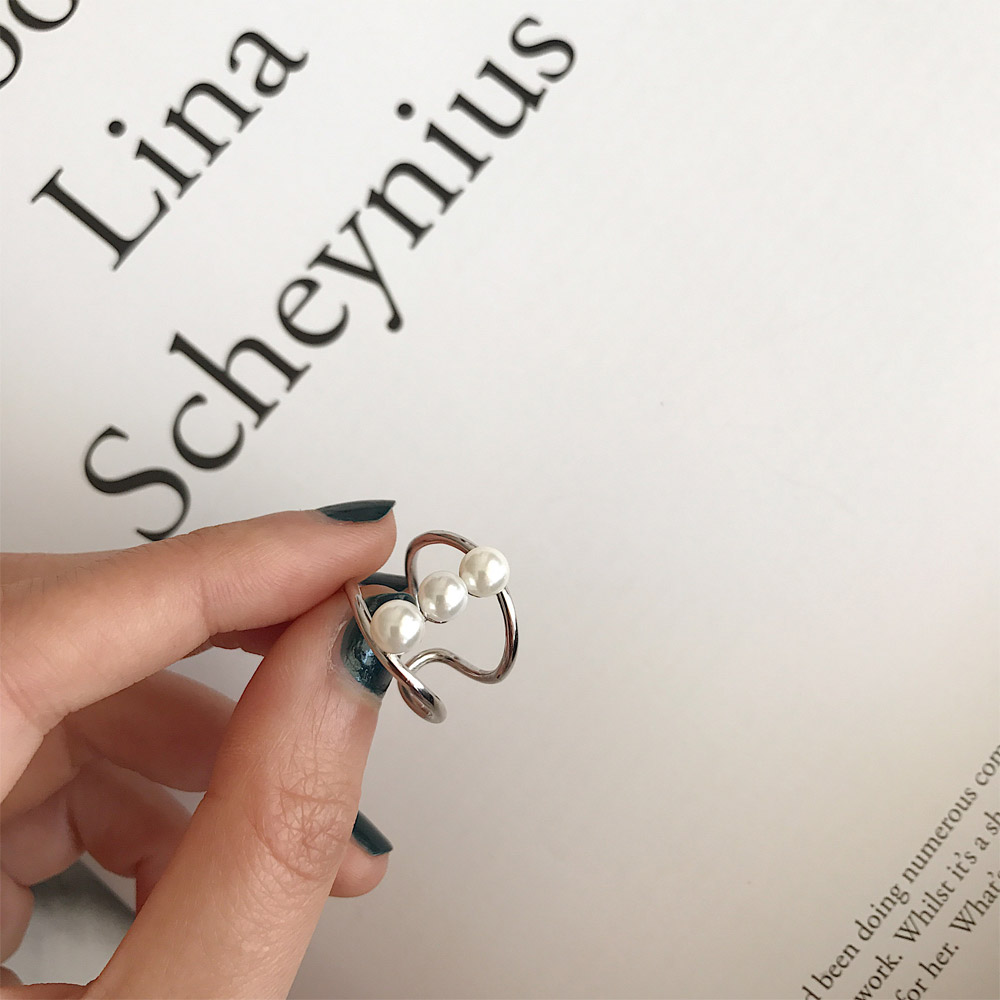 A041一排珍珠戒指