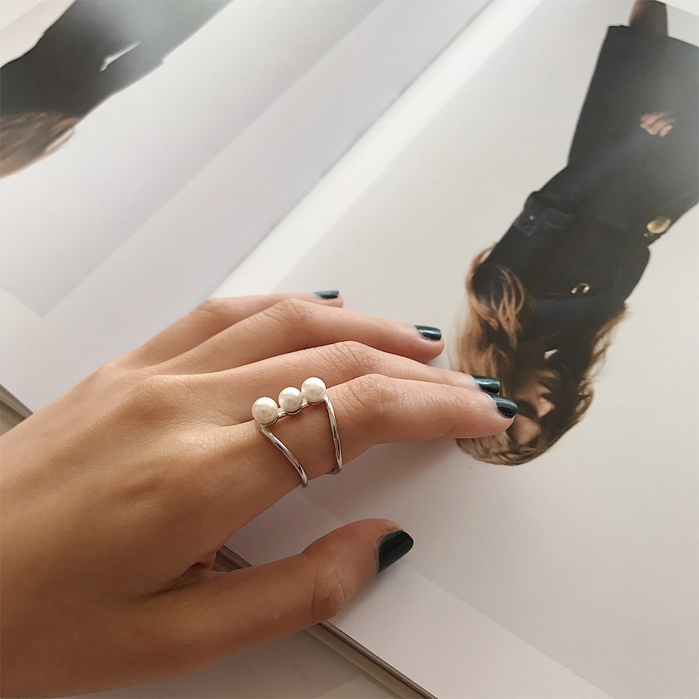 A041一排珍珠戒指