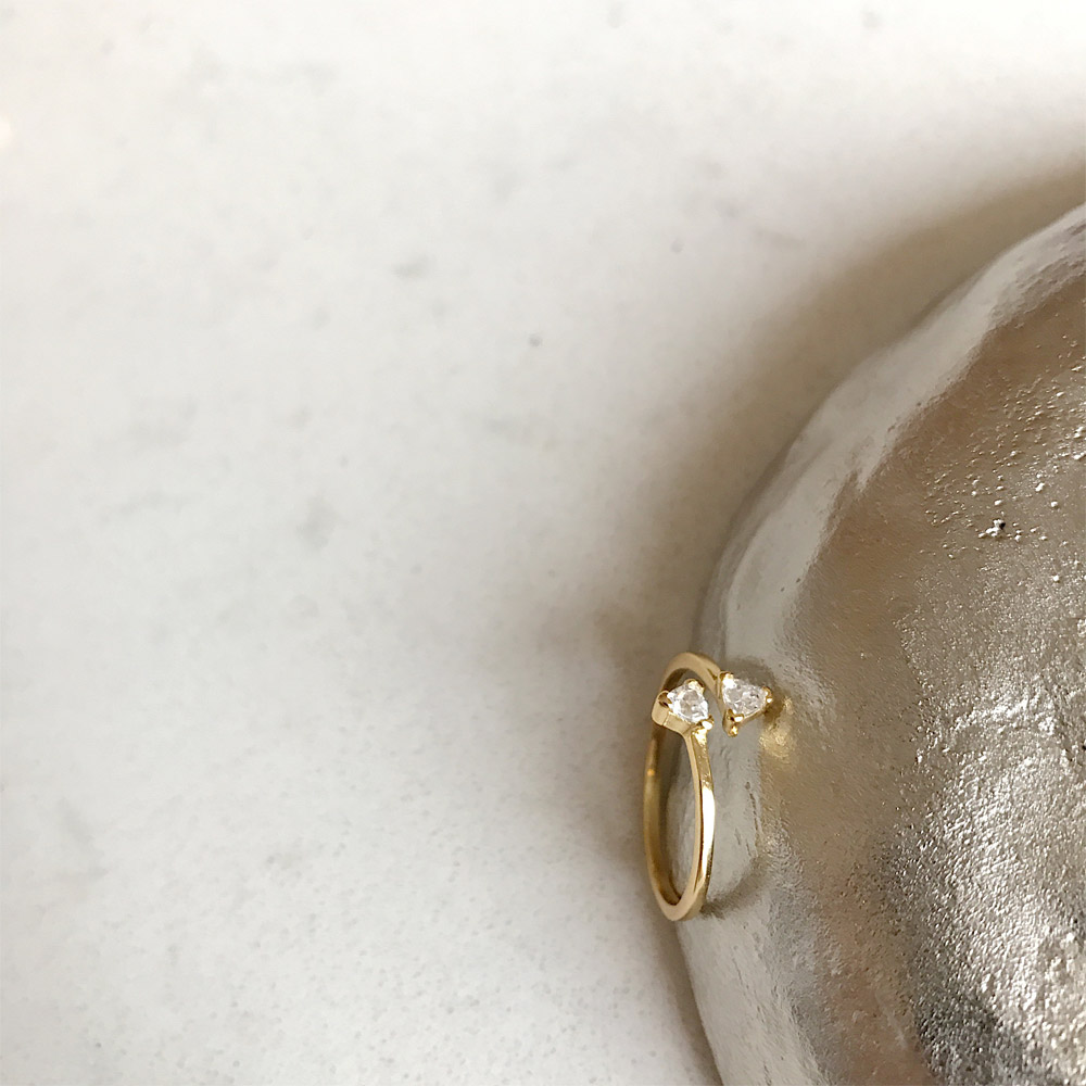 A043倒三角银镀金戒指