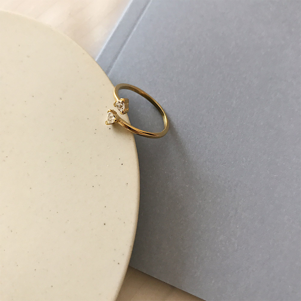 A043倒三角银镀金戒指