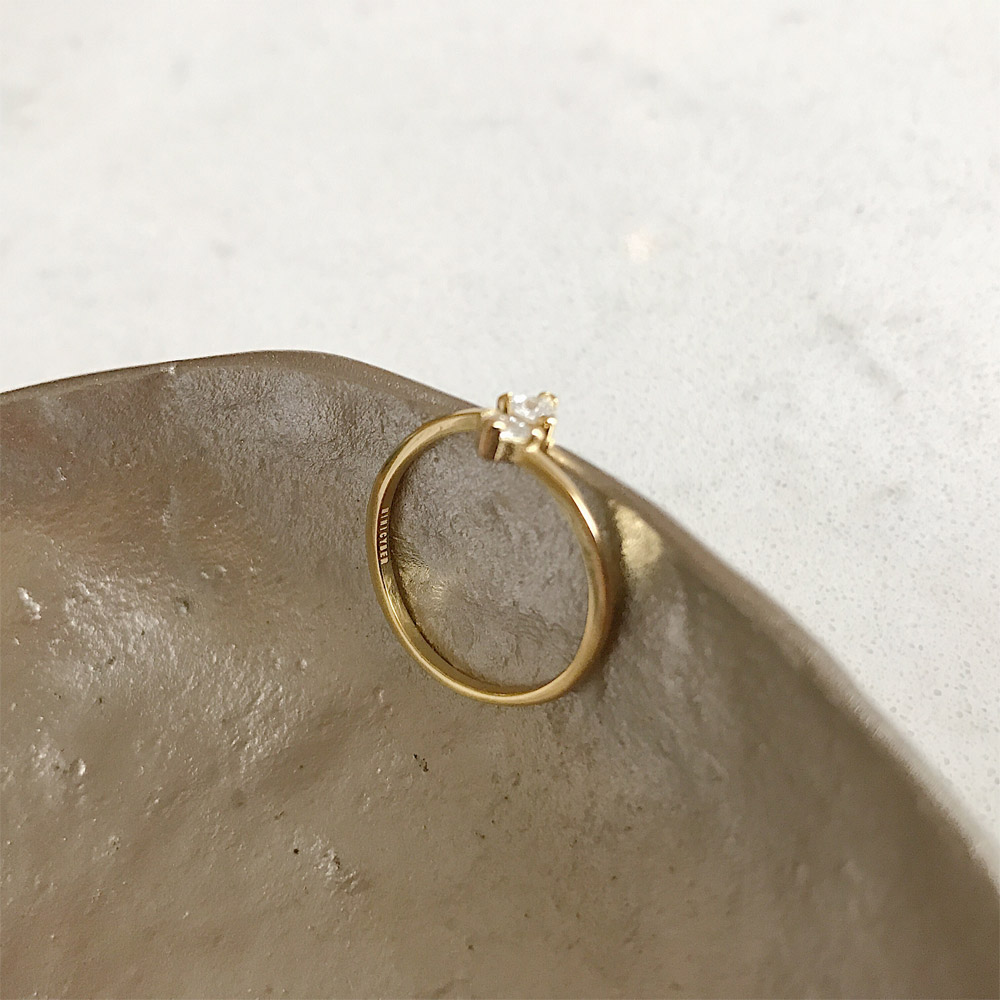 A043倒三角银镀金戒指