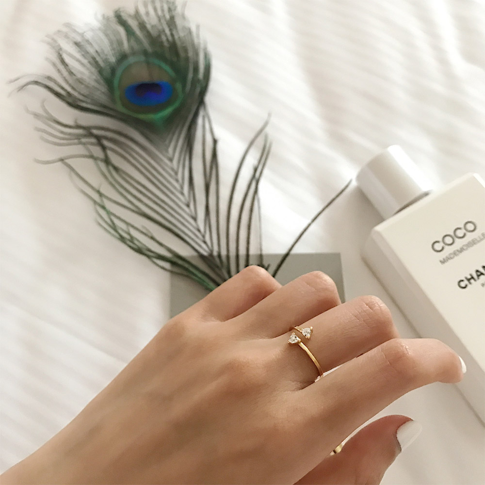 A043倒三角银镀金戒指