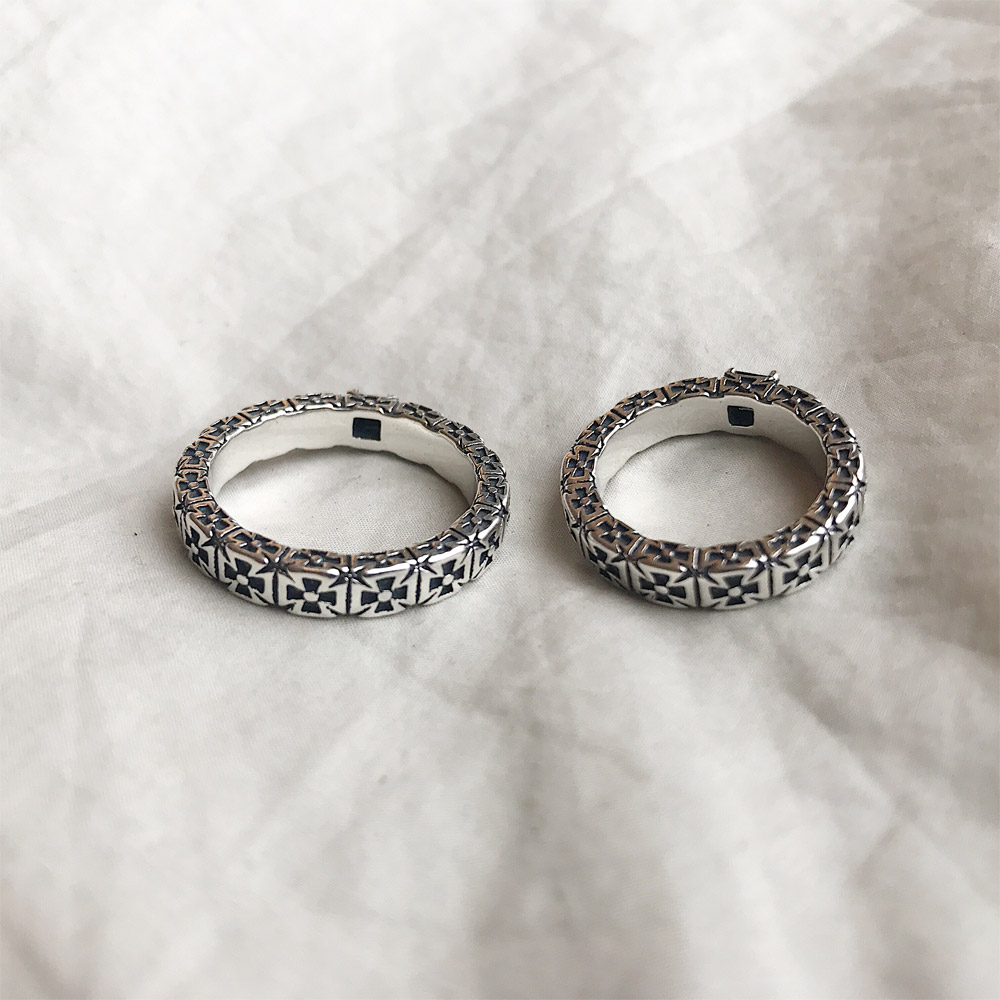 A050锆石花纹情侣戒