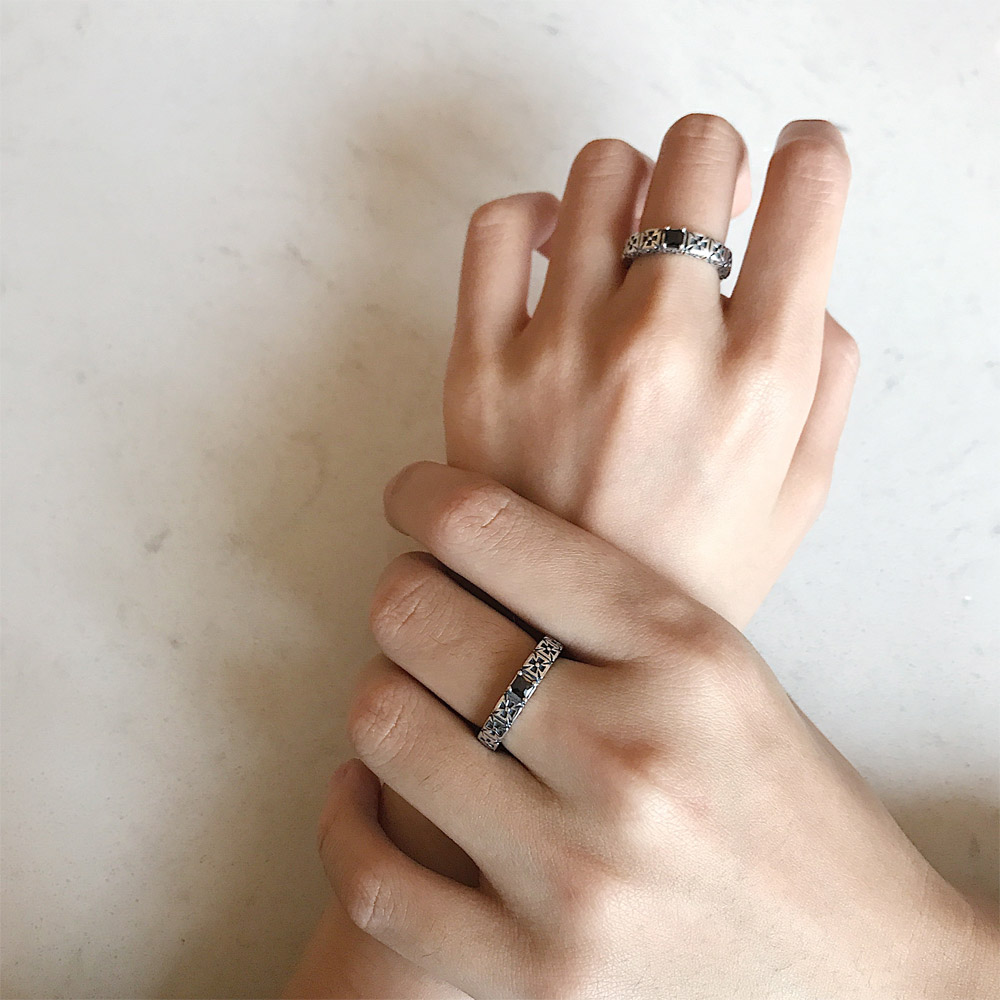 A050锆石花纹情侣戒