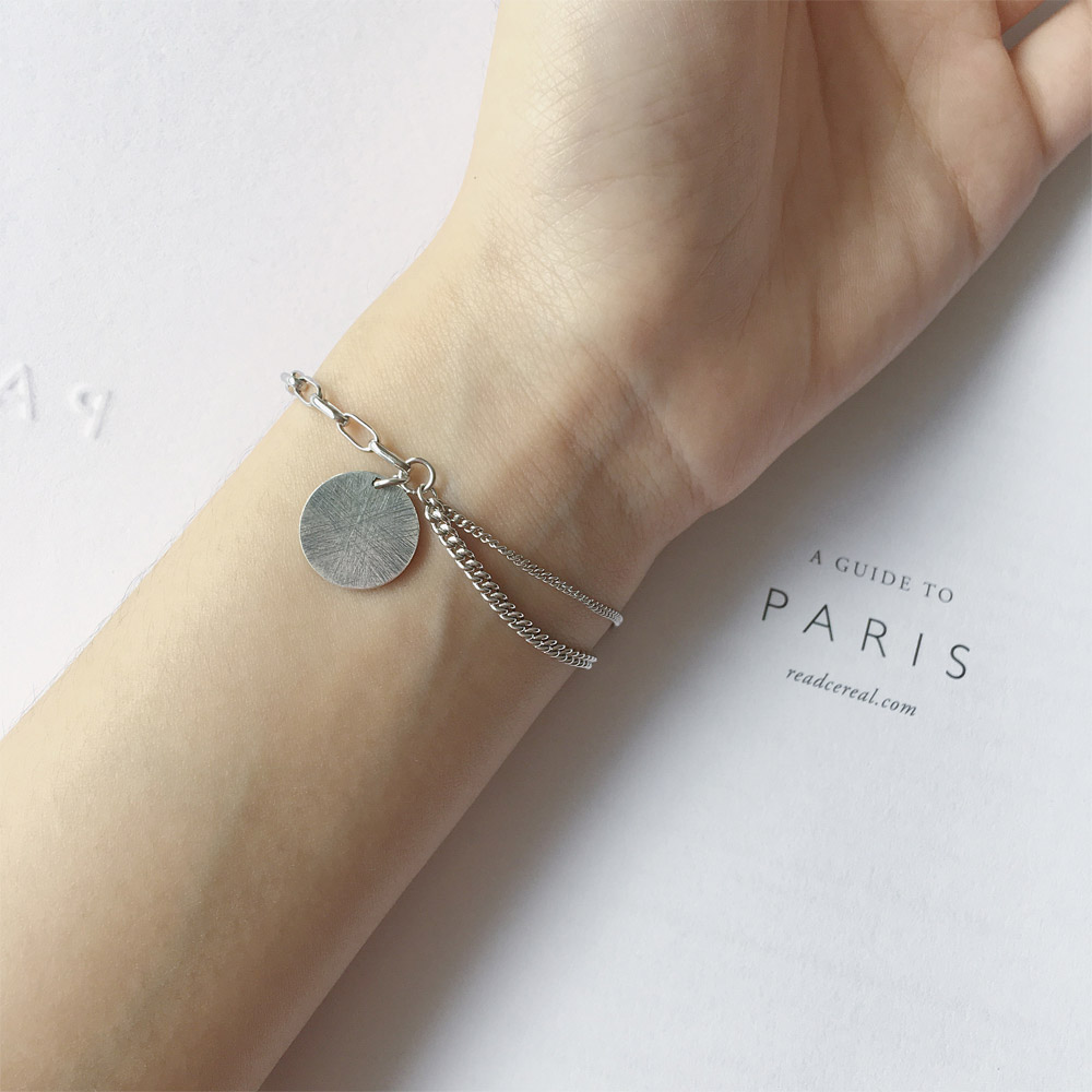 B001做旧圆牌手链