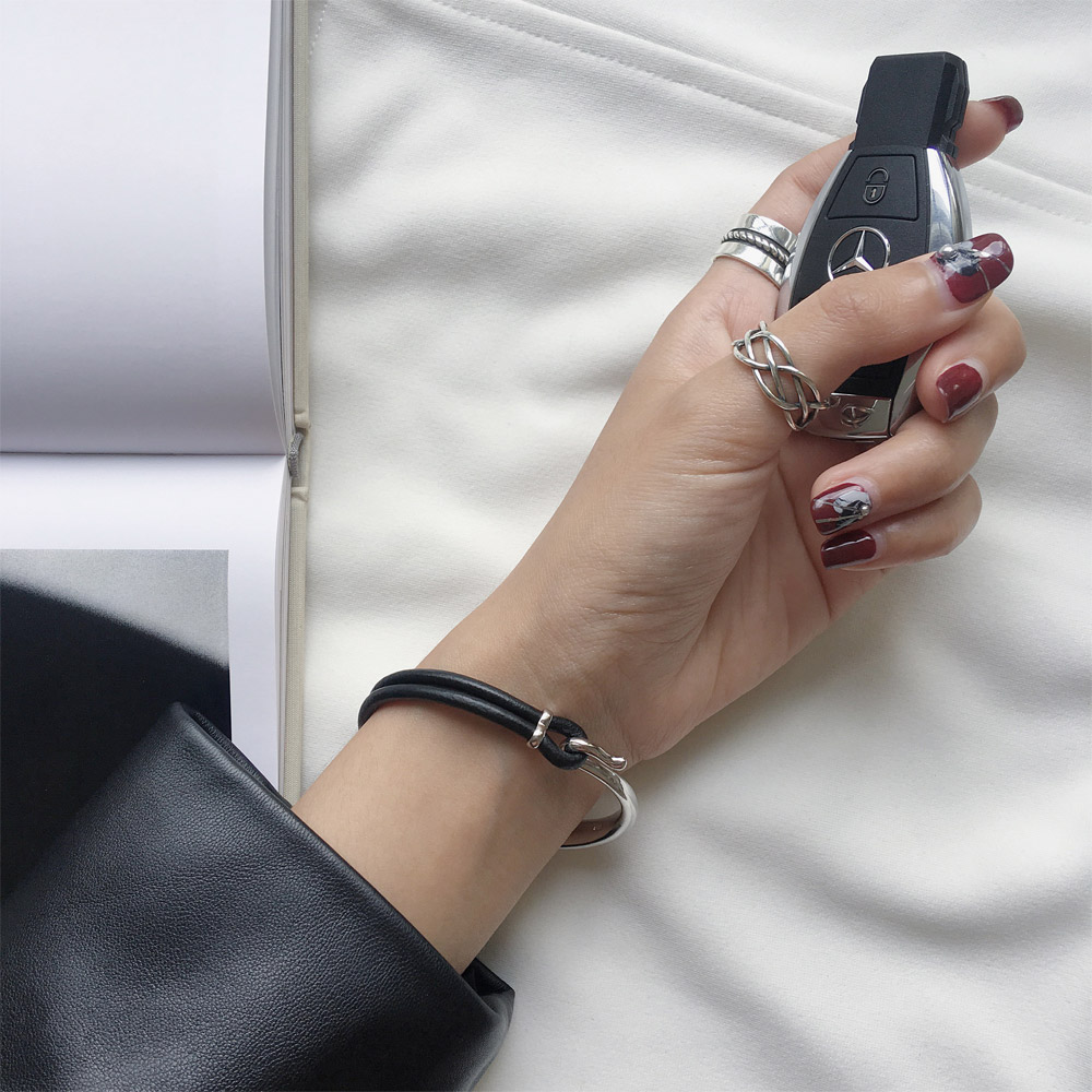 B003真皮情侣手镯