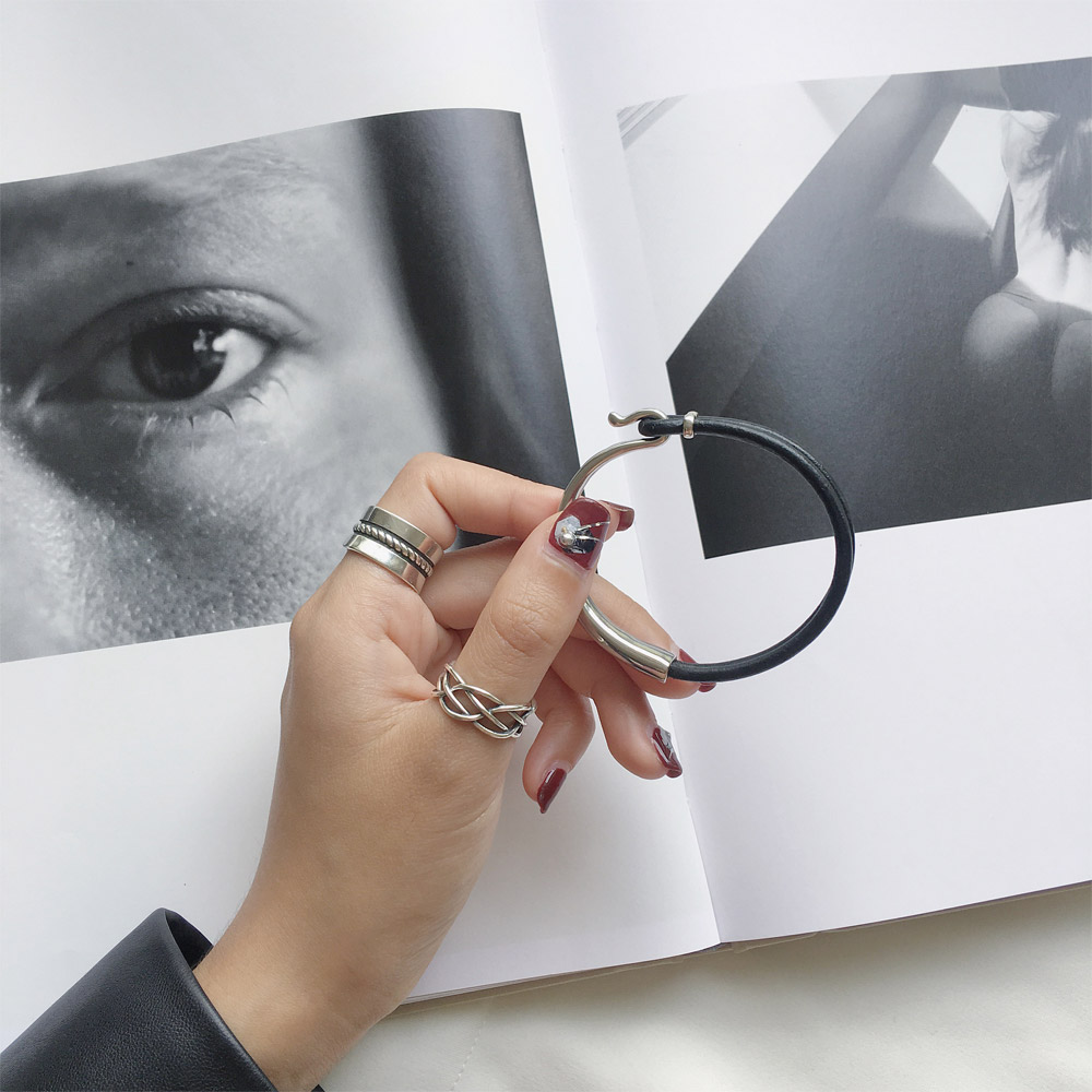 B003真皮情侣手镯