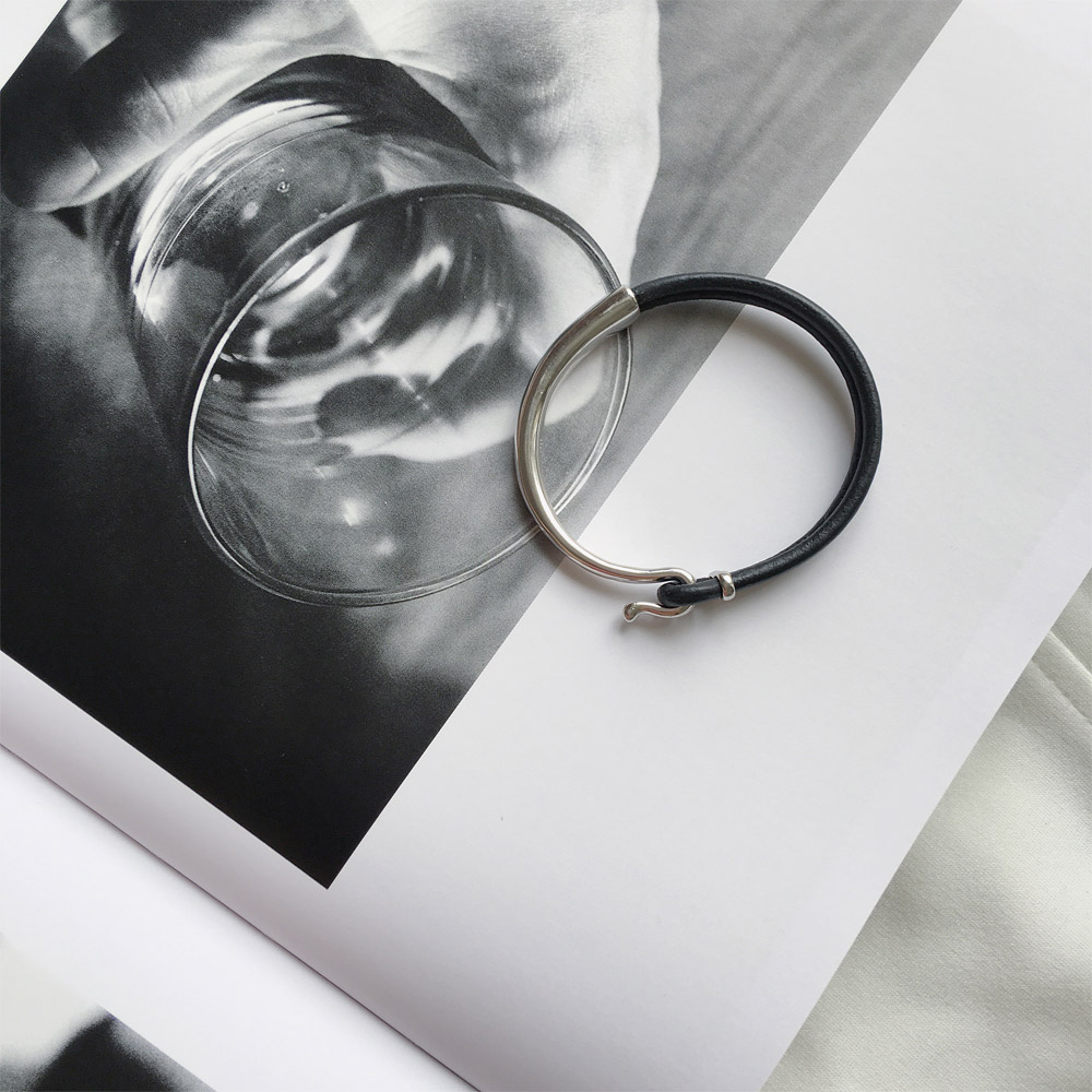 B003真皮情侣手镯