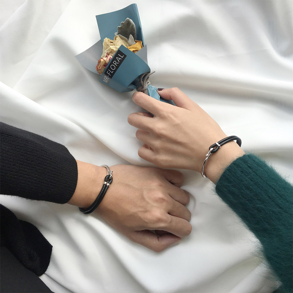 B003真皮情侣手镯