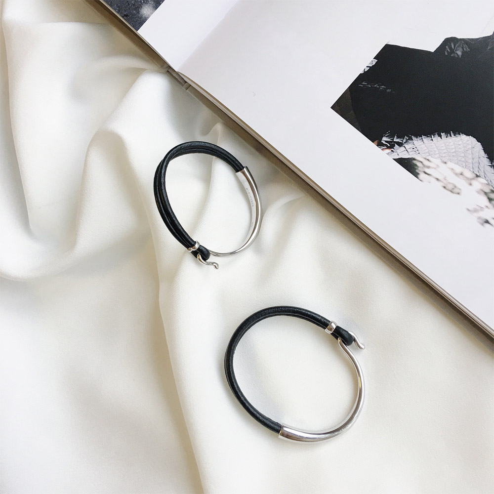 B003真皮情侣手镯