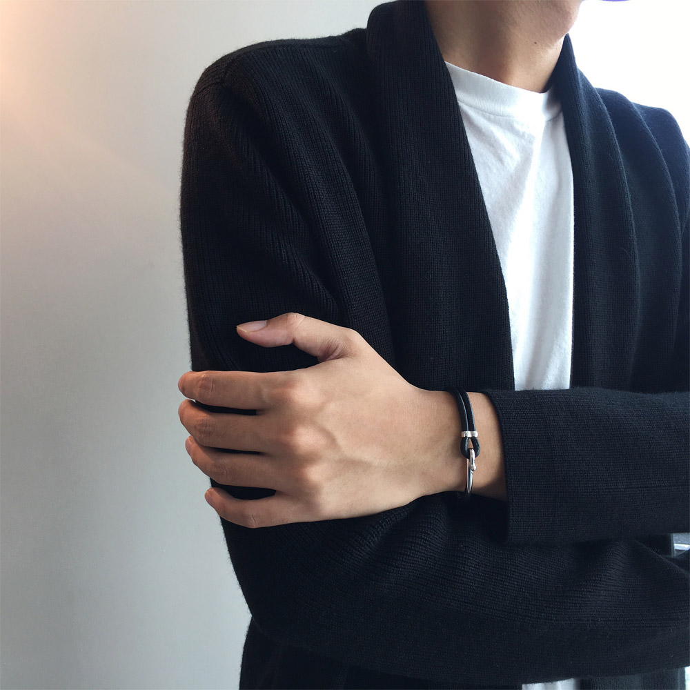 B003真皮情侣手镯