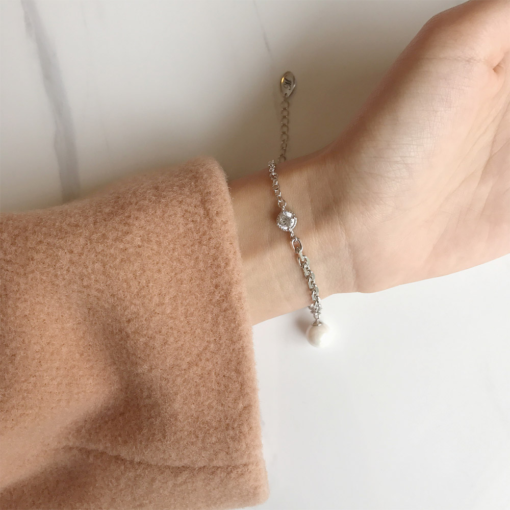 B006贝珠锆石手链