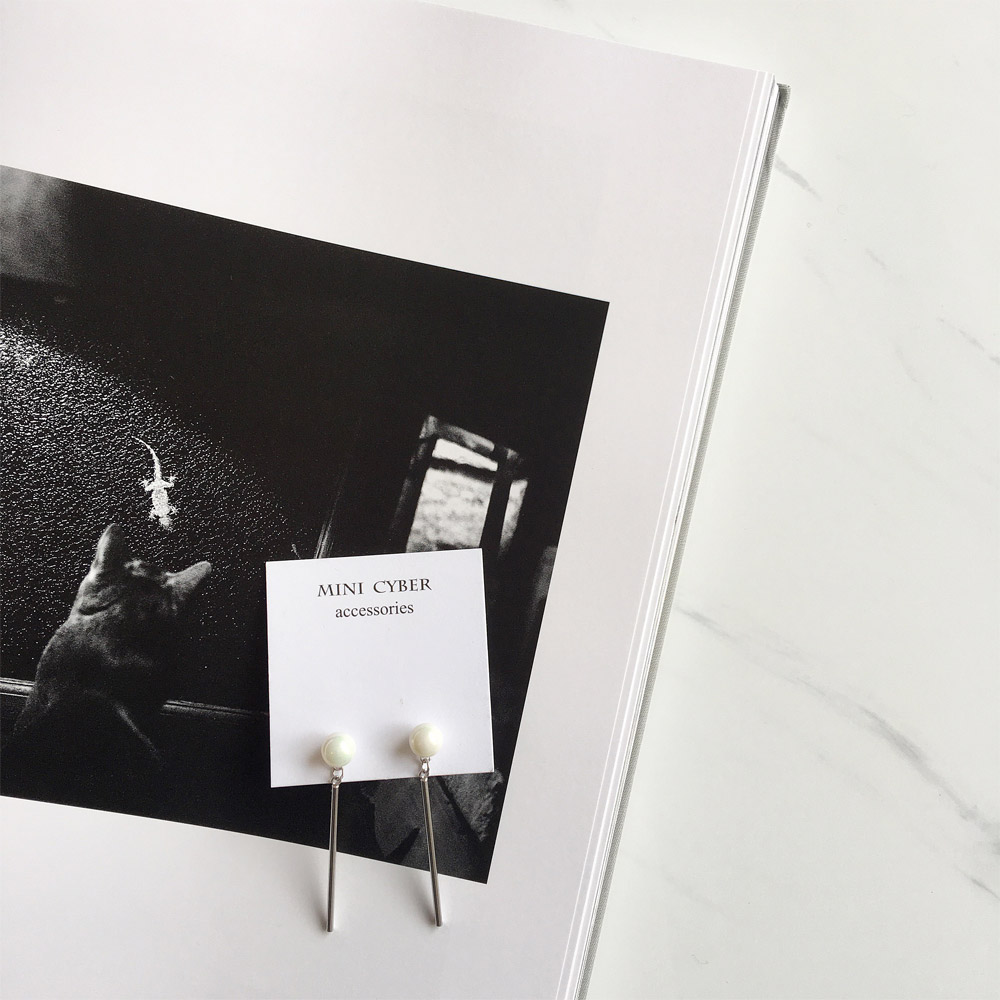 E012一字贝珠耳钉