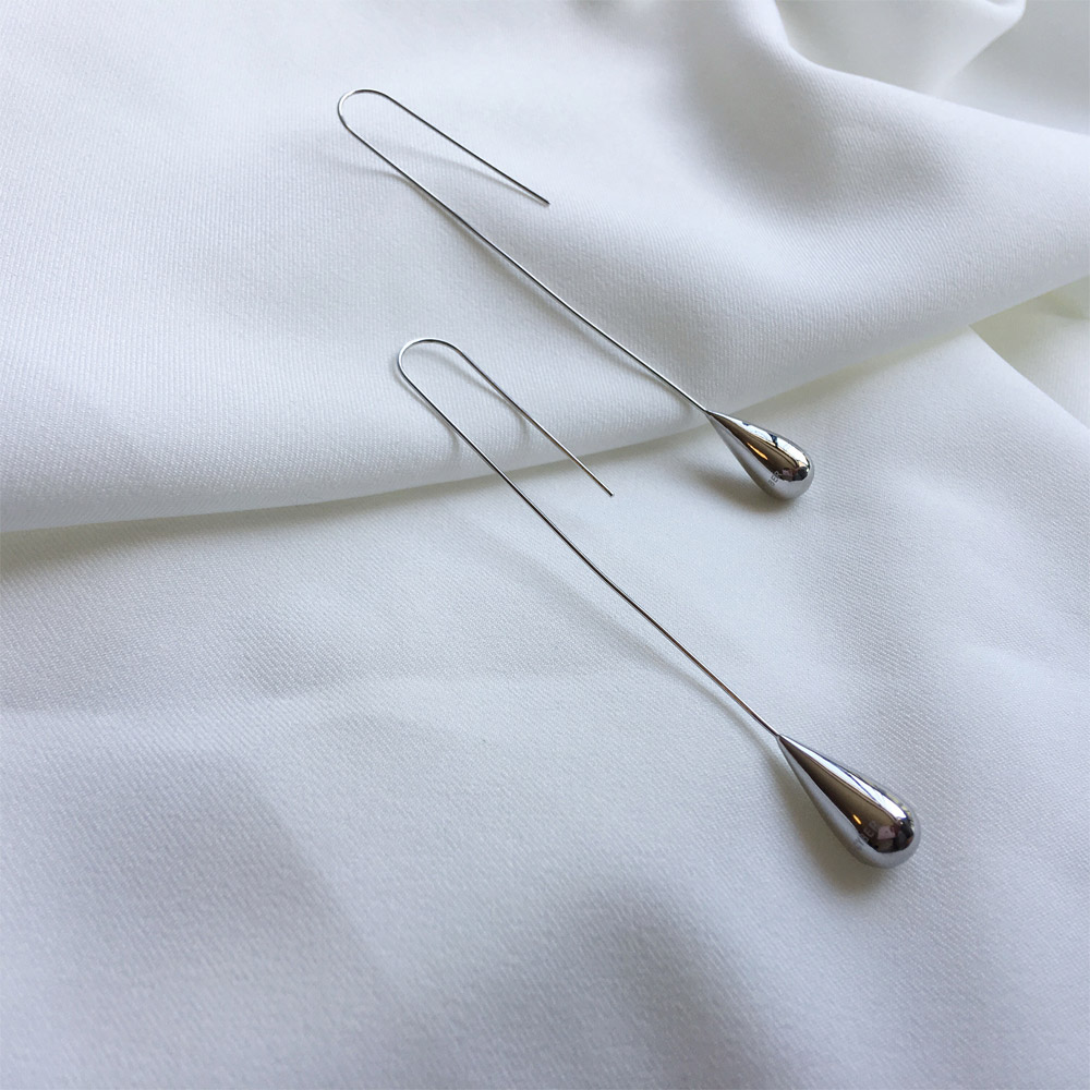 E014水滴耳钉