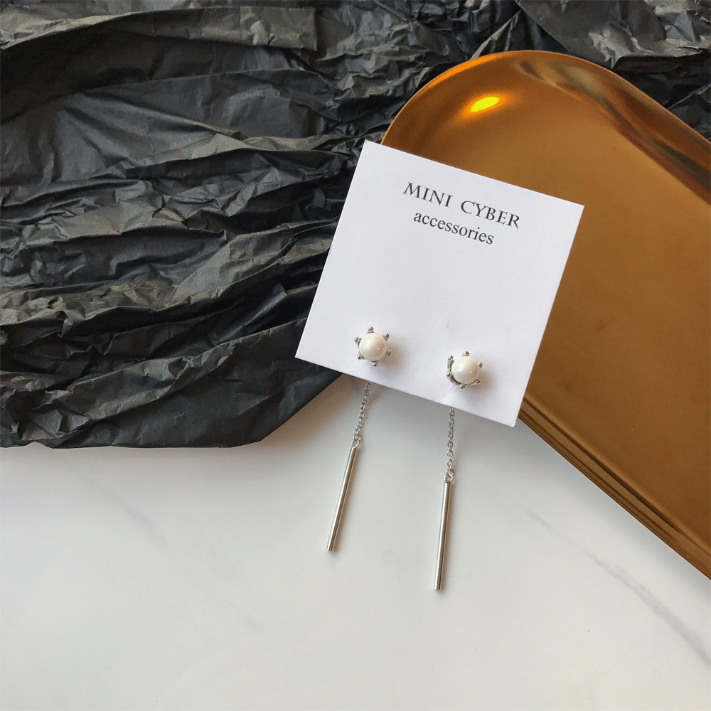 E017花型贝珠耳钉