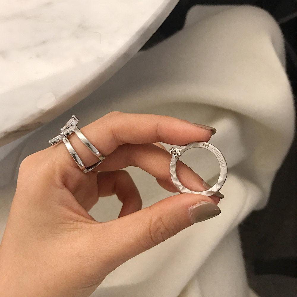 E018哑光圆圈耳钉