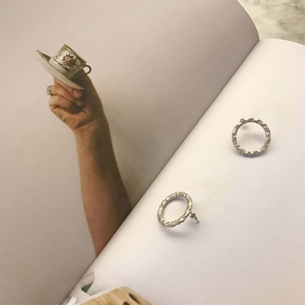 E018哑光圆圈耳钉