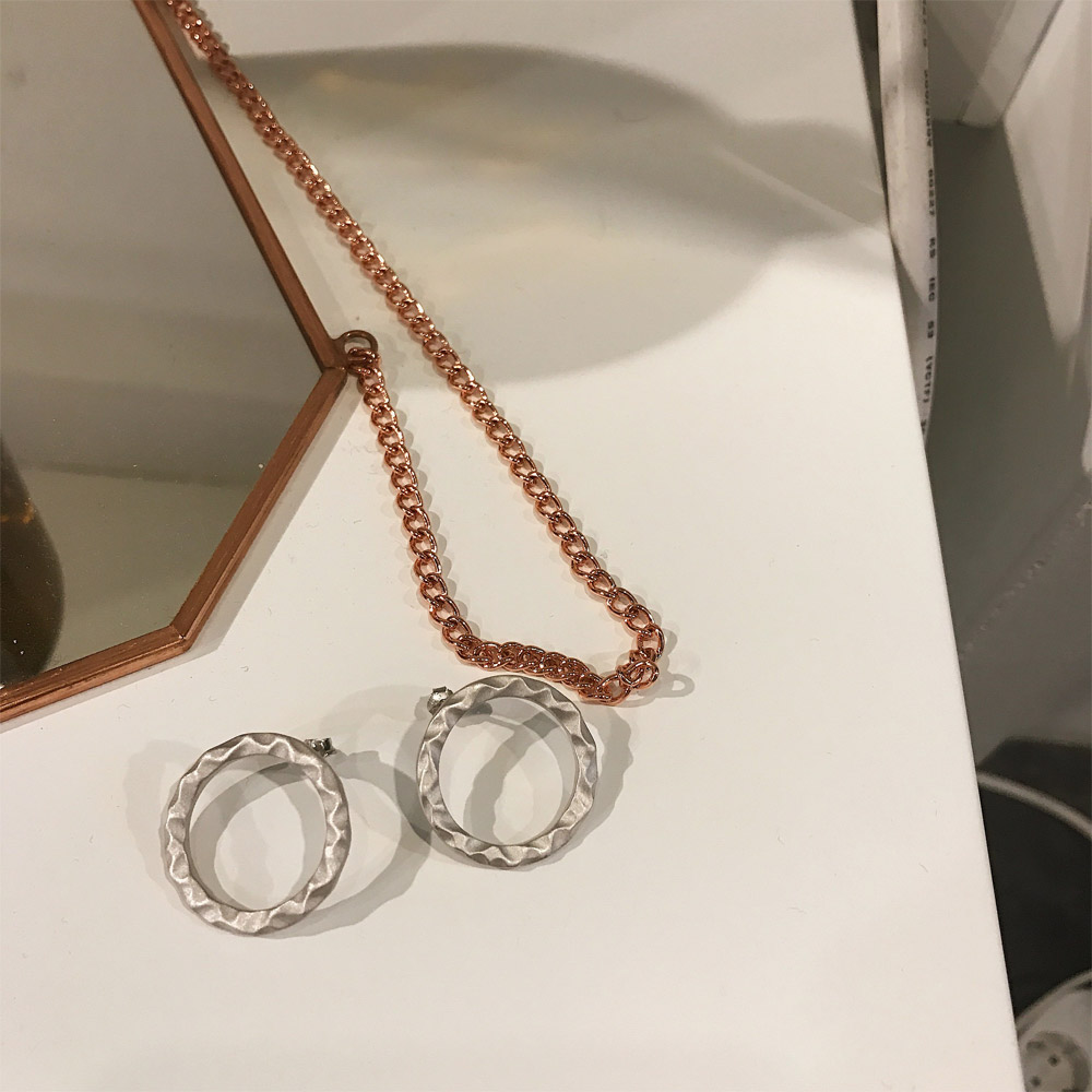 E018哑光圆圈耳钉