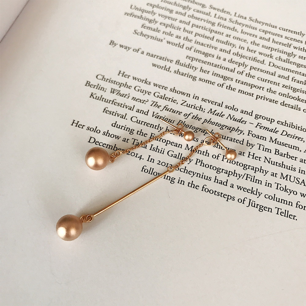 E025香槟金圆球耳钉