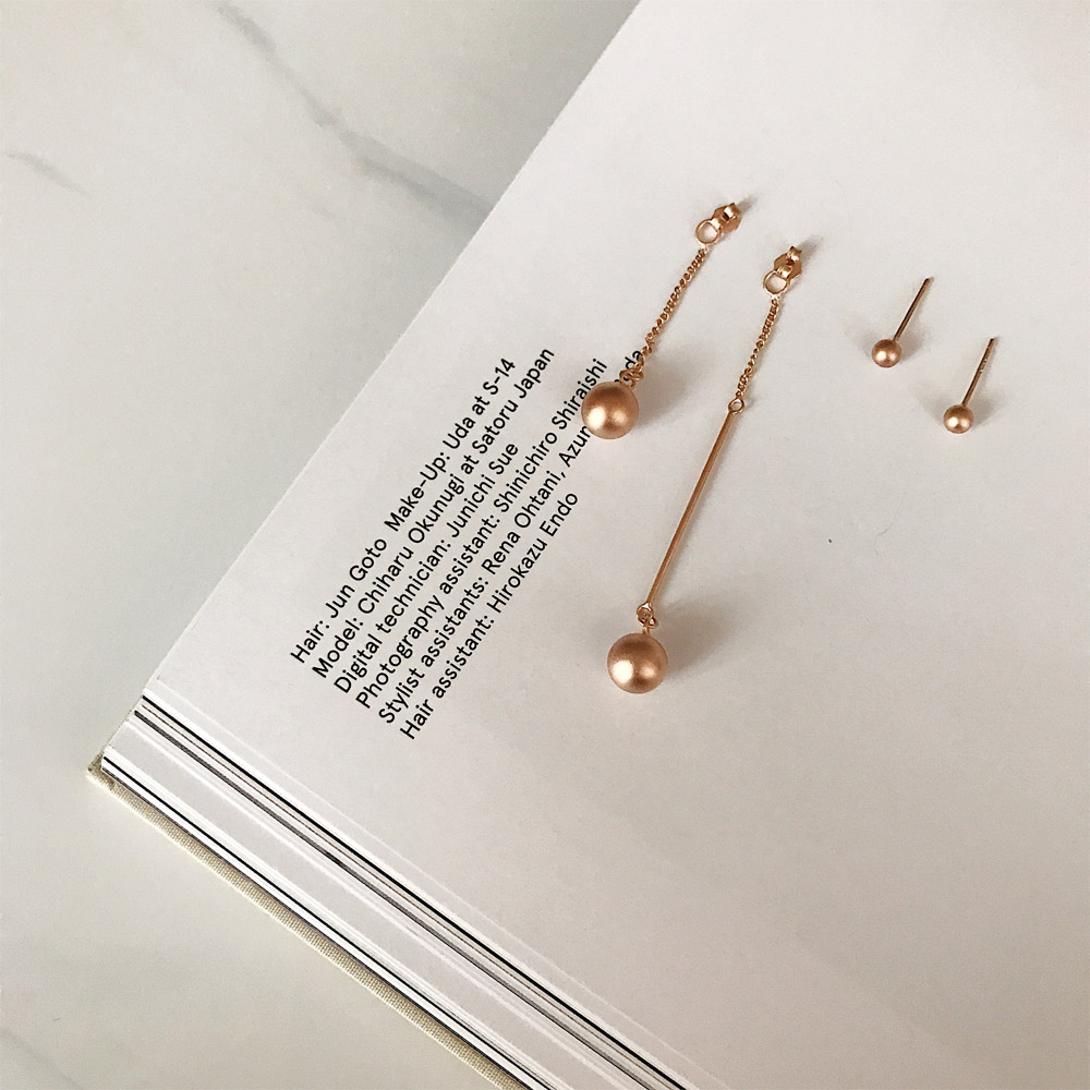 E025香槟金圆球耳钉