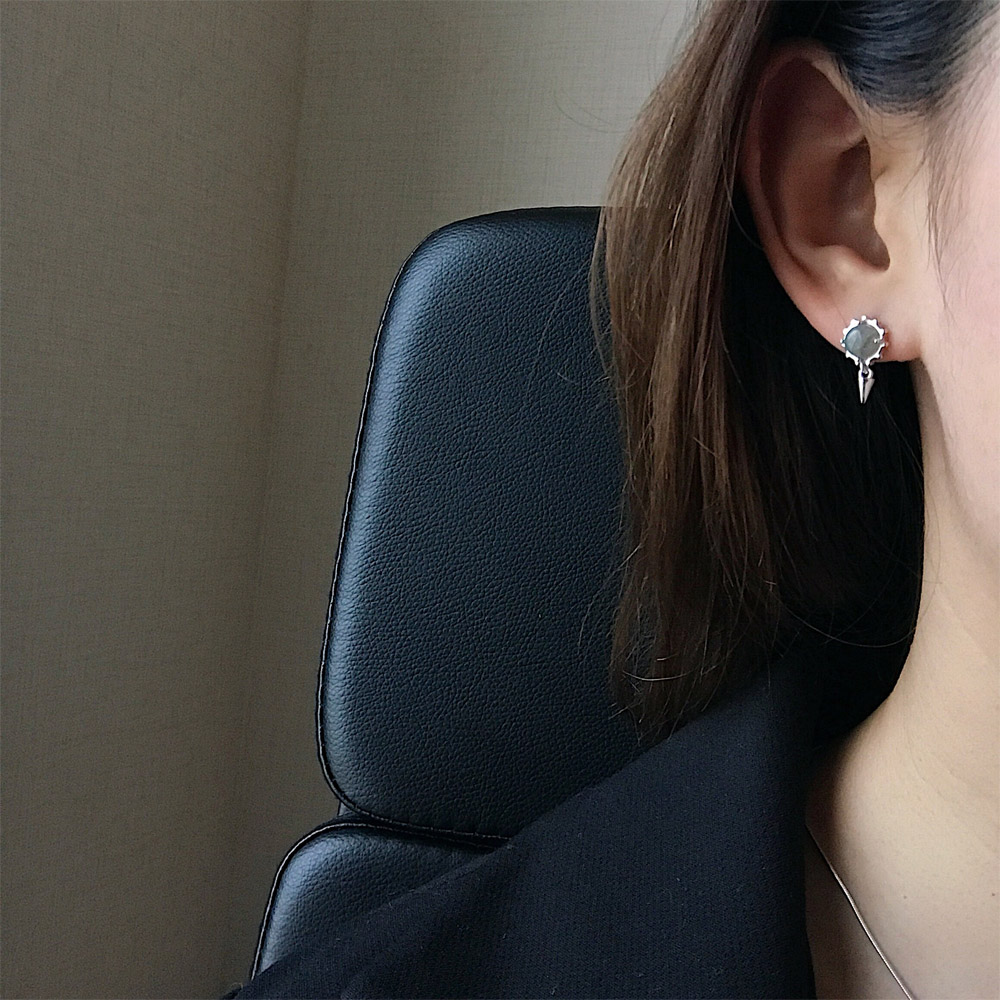 E033淡水珍珠翅膀耳钉