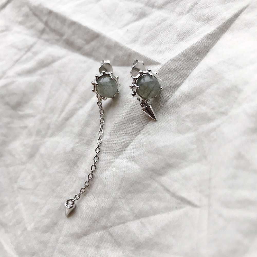 E033淡水珍珠翅膀耳钉