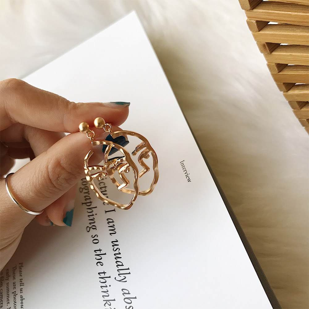 E035星星耳骨耳夹