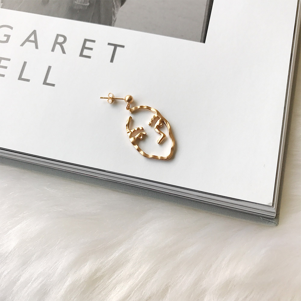 E035星星耳骨耳夹