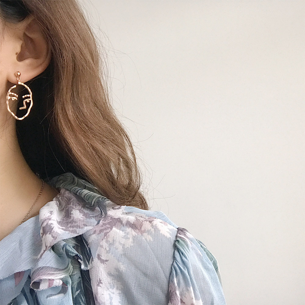 E035星星耳骨耳夹