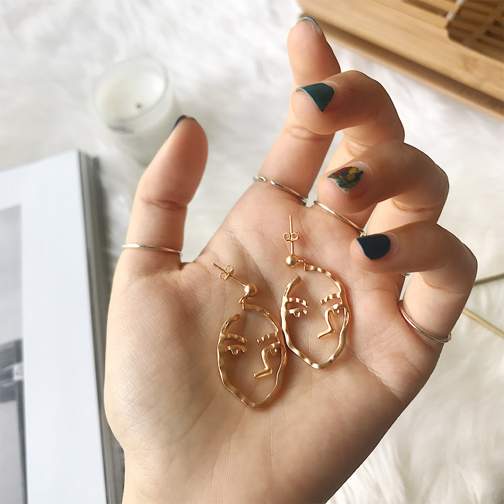 E035星星耳骨耳夹